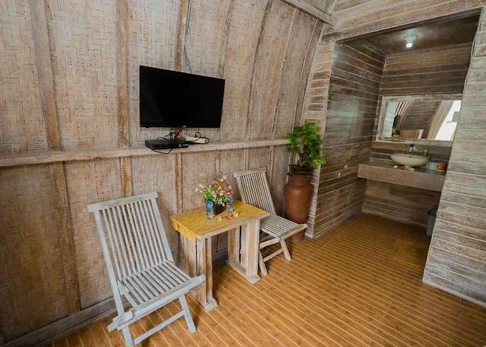 ホリデーパーク The Mel Huts Batununggul